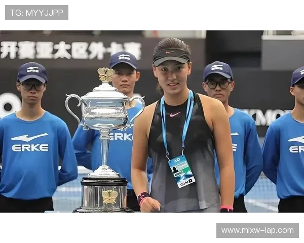 2025年网球赛季回顾:新星崛起与老将传奇的交替之年 2025年网球赛季回顾:新星崛起与老将传奇的交替之年