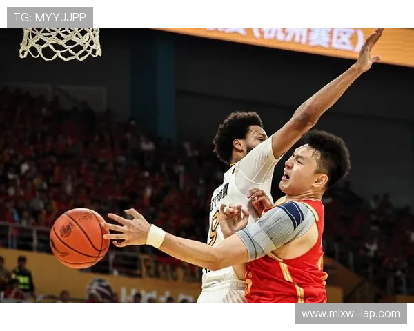 中国篮球队迎战世界强敌，备战国际赛事力求突破新高