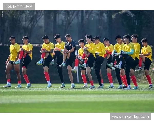 中国男足再度集结展开冬训誓夺亚洲杯为国争光掀起全民热潮 中国男足再度集结展开冬训誓夺亚洲杯为国争光掀起全民热潮