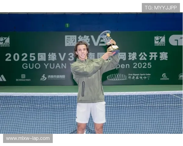 新赛季网球赛场风云再起多位名将强势回归争夺年度最高荣耀桂冠战 新赛季网球赛场风云再起多位名将强势回归争夺年度最高荣耀桂冠战